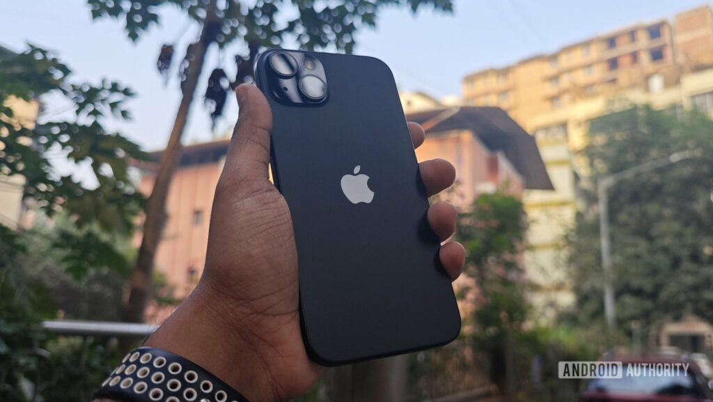 how-to-connect-bluetooth-settings-iphone-15-plus