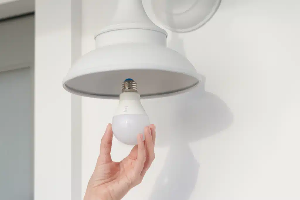 how-to-connect-smart-bulb-to-wifi